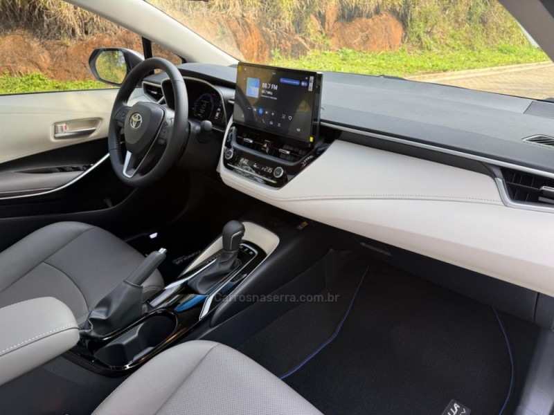 COROLLA 2.0 ALTIS PREMIUM 16V FLEX 4P AUTOMÁTICO - 2026 - IVOTI