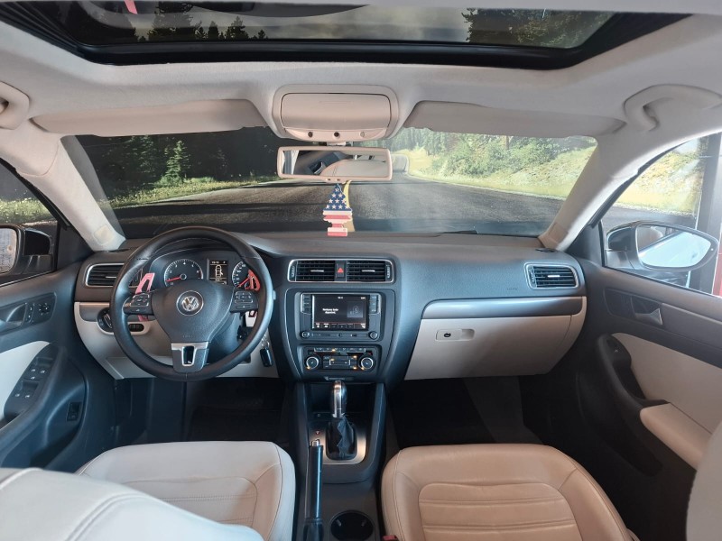 JETTA 2.0 TSI HIGHLINE 200CV GASOLINA 4P TIPTRONIC - 2011 - CAXIAS DO SUL
