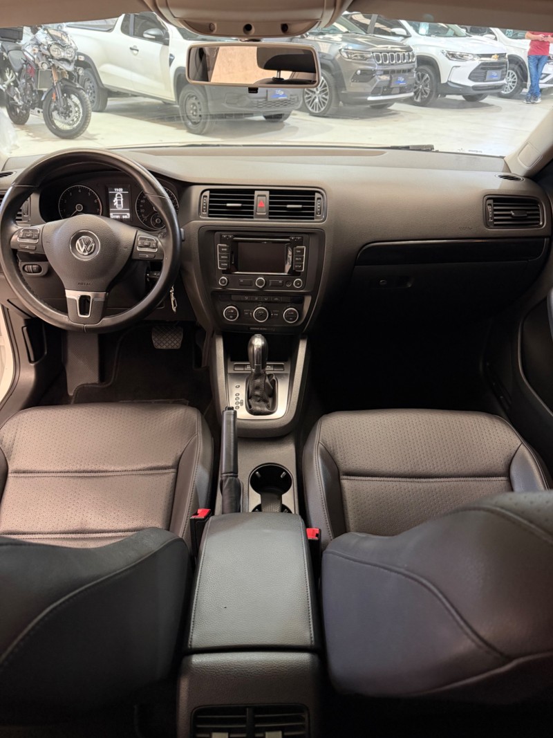 JETTA 2.0 COMFORTLINE FLEX 4P TIPTRONIC - 2013 - GARIBALDI