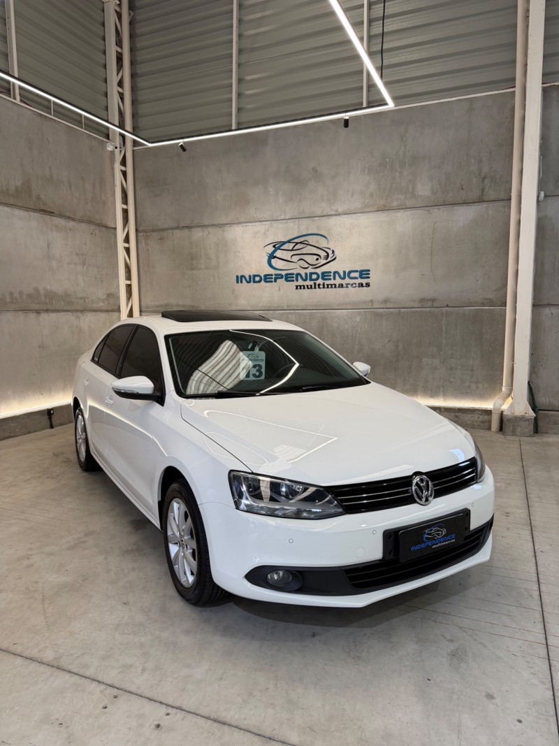 JETTA 2.0 COMFORTLINE FLEX 4P TIPTRONIC - 2013 - GARIBALDI