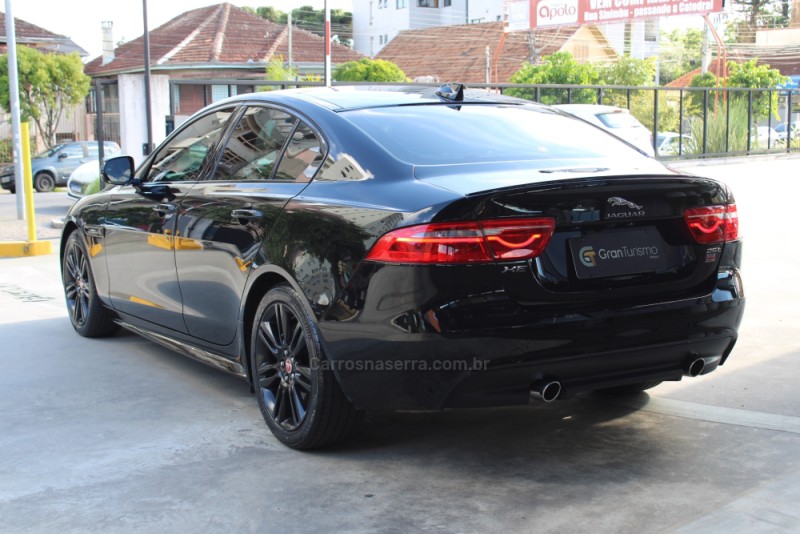 XE 2.0 16V SI4 TURBO GASOLINA R-SPORT 4P AUTOMÁTICO - 2017 - CAXIAS DO SUL