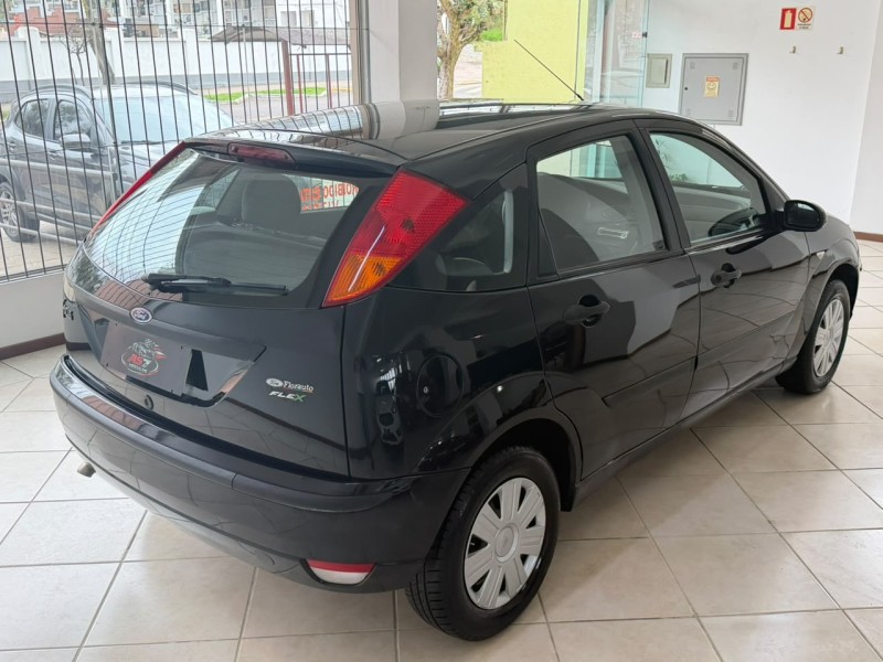 FOCUS 1.6 8V FLEX 4P MANUAL - 2009 - BENTO GONçALVES