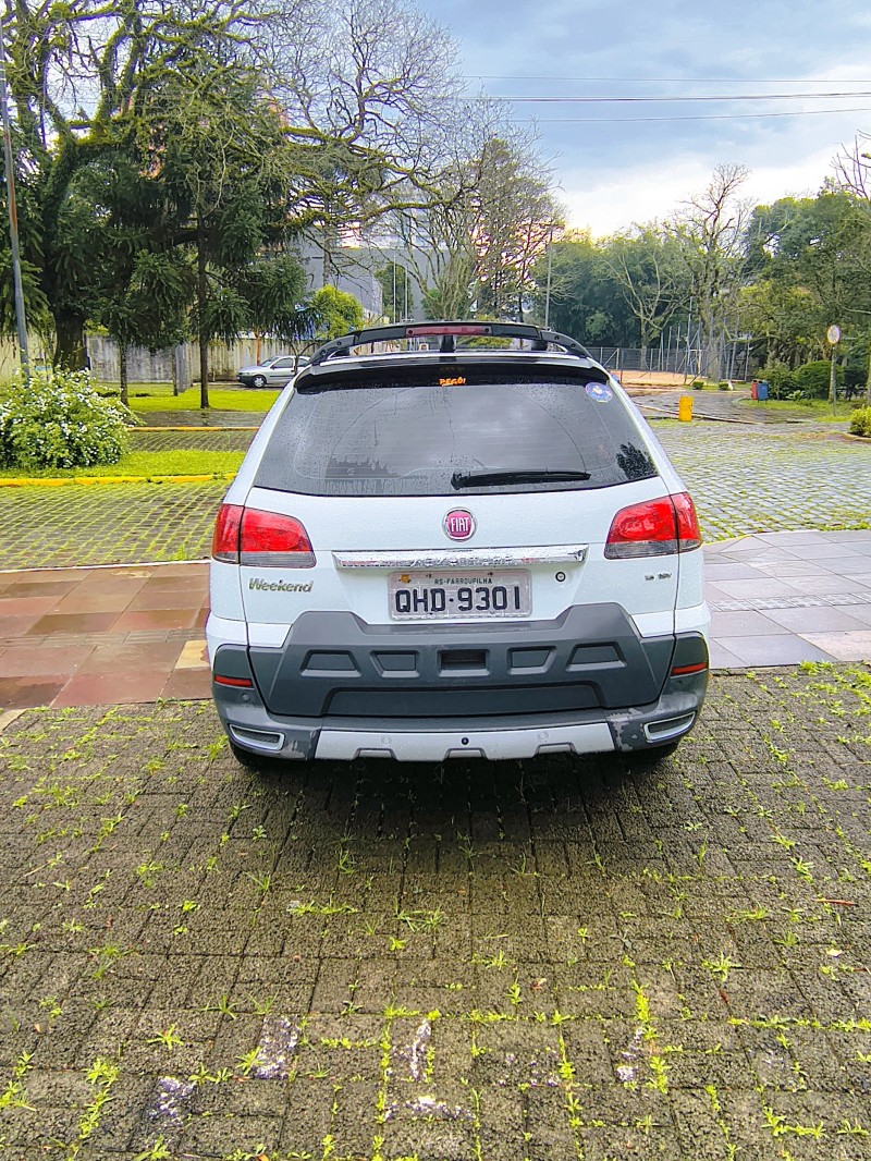 PALIO 1.8 MPI ADVENTURE LOCKER WEEKEND 8V FLEX 4P AUTOMATIZADO - 2014 - FARROUPILHA
