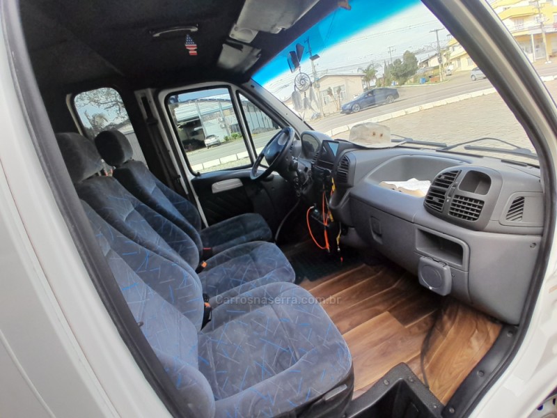 DUCATO 2.3 MINIBUS 16 LUGARES TETO ALTO 16V TURBO INTERCOOLER DIESEL MANUAL - 2013 - VERANóPOLIS