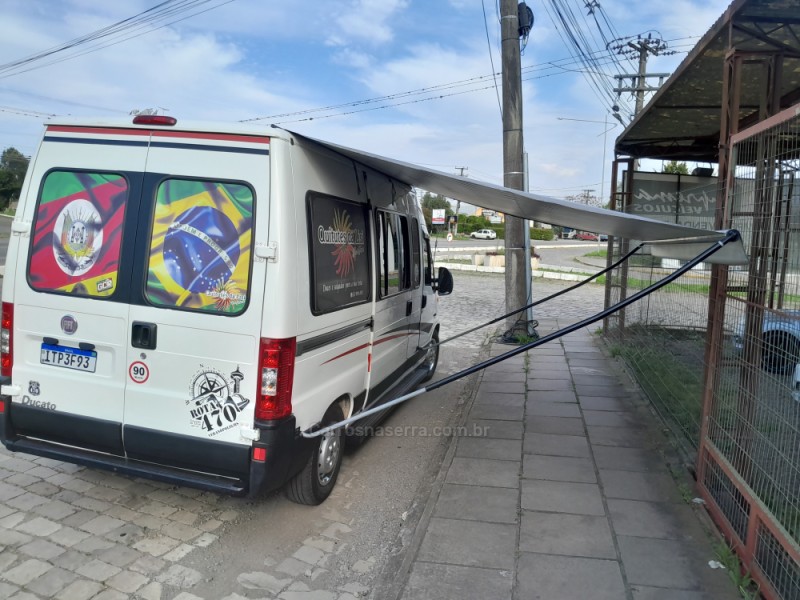 DUCATO 2.3 MINIBUS 16 LUGARES TETO ALTO 16V TURBO INTERCOOLER DIESEL MANUAL - 2013 - VERANóPOLIS