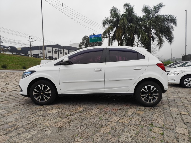 ONIX 1.4 MPFI LTZ 8V FLEX 4P AUTOMÁTICO - 2014 - FARROUPILHA