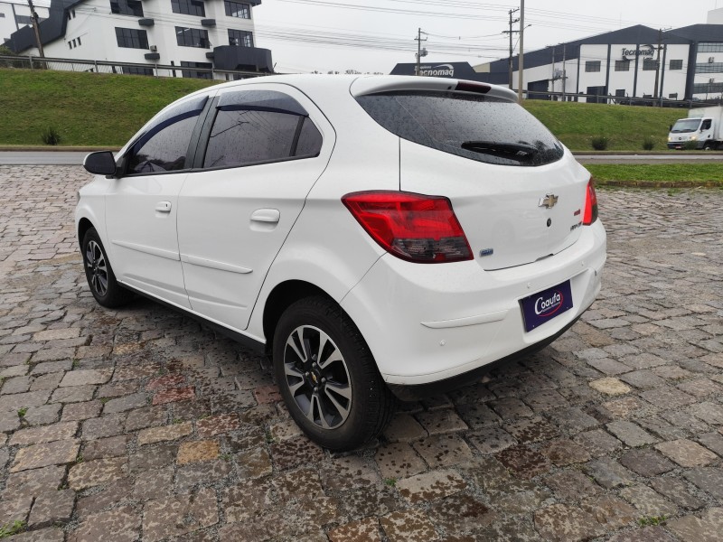 ONIX 1.4 MPFI LTZ 8V FLEX 4P AUTOMÁTICO - 2014 - FARROUPILHA