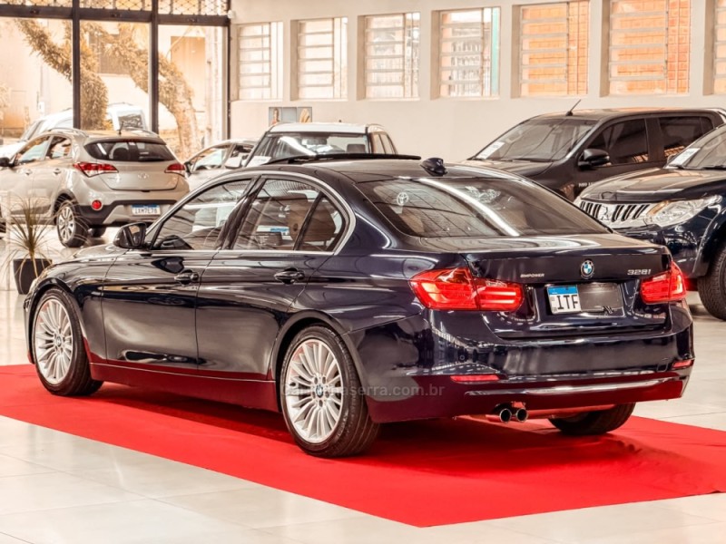 328I 2.0 LUXURY SEDAN 16V GASOLINA 4P AUTOMÁTICO - 2012 - NOVA PRATA