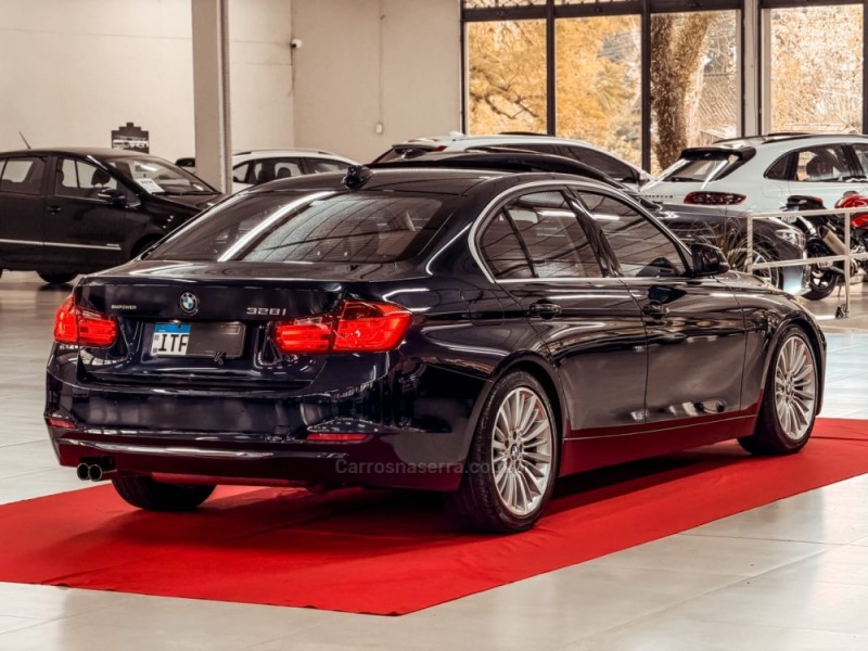 328I 2.0 LUXURY SEDAN 16V GASOLINA 4P AUTOMÁTICO - 2012 - NOVA PRATA