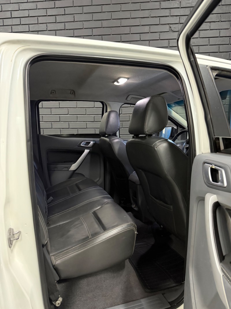 RANGER 3.2 XLT 4X4 CD 20V DIESEL 4P AUTOMÁTICO - 2015 - CAXIAS DO SUL