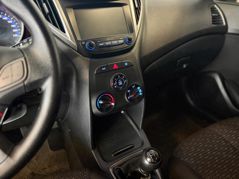 HB20 1.0 COMFORT PLUS 12V FLEX 4P MANUAL - 2017 - CAXIAS DO SUL