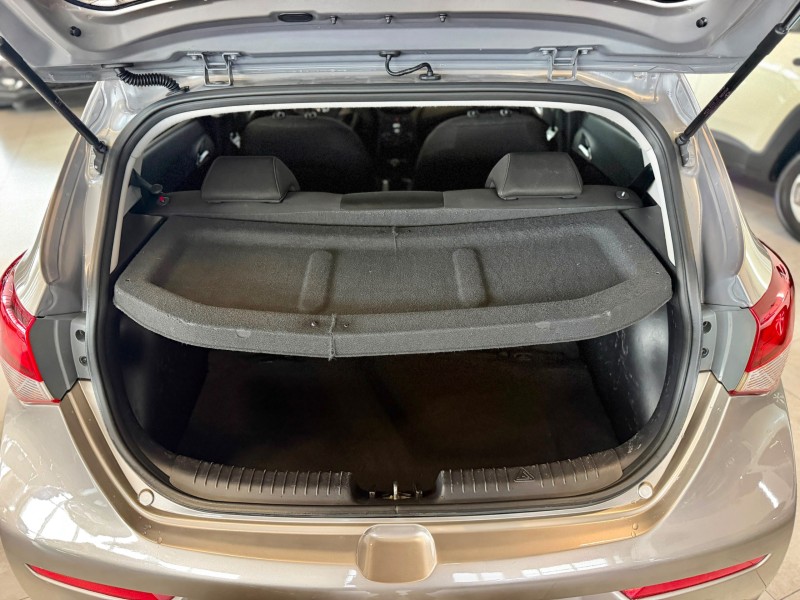HB20 1.0 COMFORT PLUS 12V FLEX 4P MANUAL - 2017 - CAXIAS DO SUL