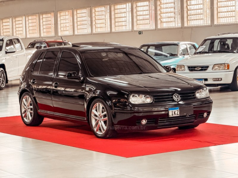 GOLF 2.0 MI 8V FLEX 4P MANUAL - 2003 - NOVA PRATA