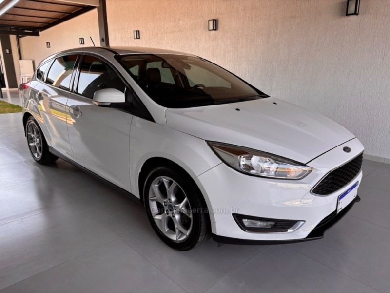 FOCUS 1.6 SE PLUS 16V FLEX 4P MANUAL - 2018 - NOVA ARAçá