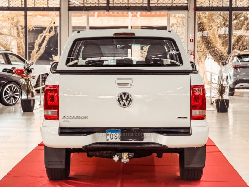 AMAROK 2.0 S 4X4 CD 16V TURBO INTERCOOLER DIESEL 4P MANUAL - 2014 - NOVA PRATA