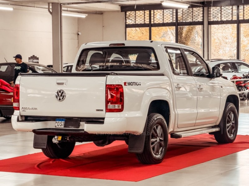 AMAROK 2.0 S 4X4 CD 16V TURBO INTERCOOLER DIESEL 4P MANUAL - 2014 - NOVA PRATA