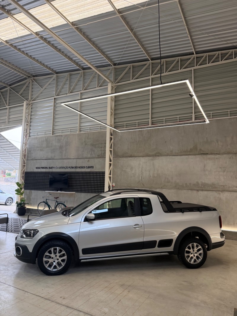 SAVEIRO 1.6 CROSS CE 16V FLEX 2P MANUAL - 2015 - GARIBALDI