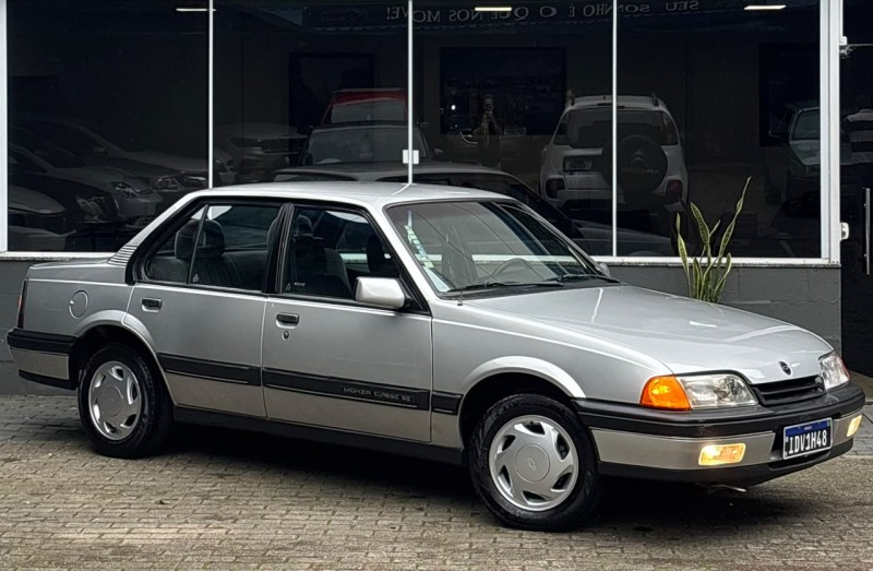 MONZA 2.0 MPFI CLASSIC SE 8V GASOLINA 4P MANUAL - 1991 - CAXIAS DO SUL