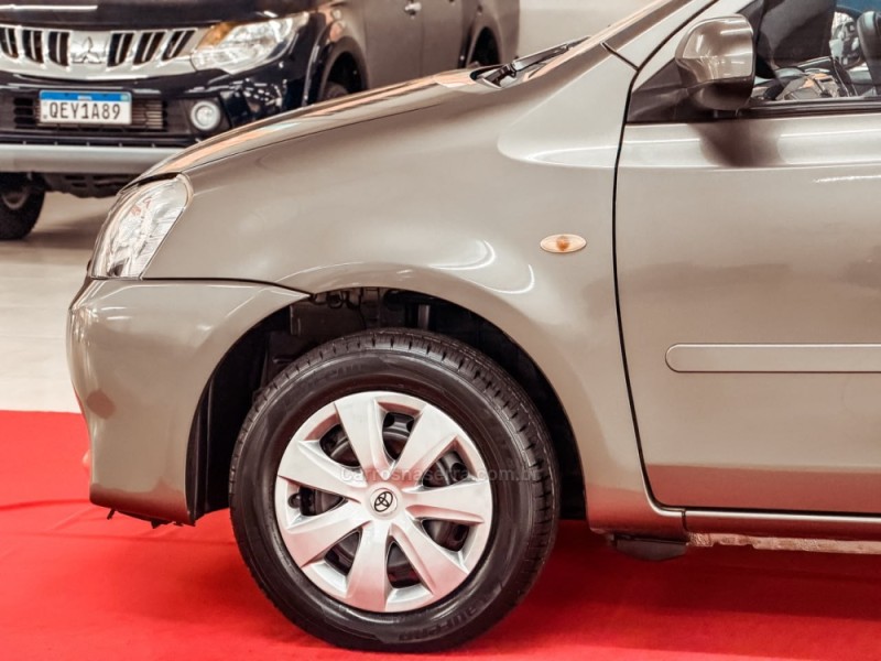 ETIOS 1.5 XS 16V FLEX 4P AUTOMÁTICO - 2017 - NOVA PRATA