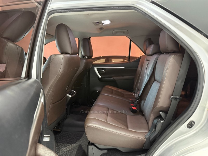 HILUX SW4 2.8 SRX 4X4 7 LUGARES 16V TURBO INTERCOOLER DIESEL 4P AUTOMÁTICO - 2018 - ERECHIM