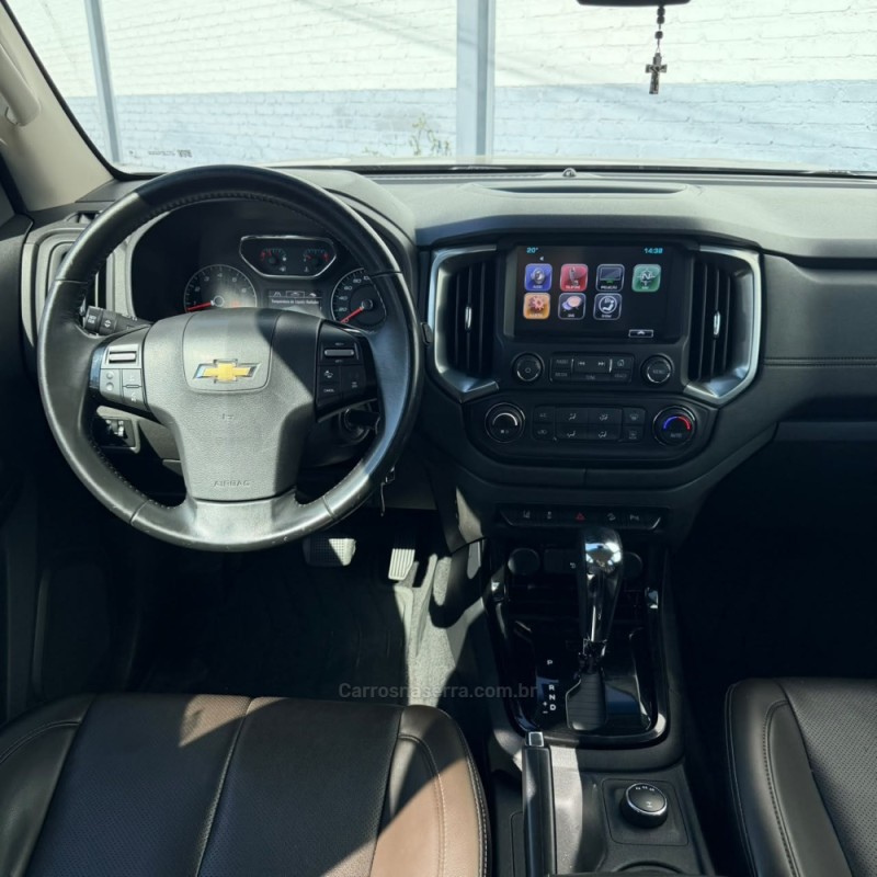 TRAILBLAZER 3.6 LTZ 4X4 V6 GASOLINA 4P AUTOMÁTICO - 2017 - VACARIA