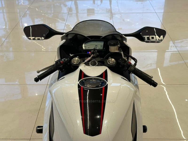CBR 1000RR FIREBLADE - 2014 - CAXIAS DO SUL