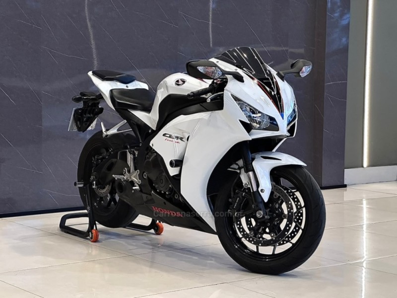 CBR 1000RR FIREBLADE - 2014 - CAXIAS DO SUL