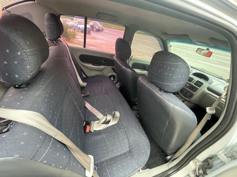 CLIO 1.0 EXPRESSION SEDAN 16V GASOLINA 4P MANUAL - 2004 - CAXIAS DO SUL