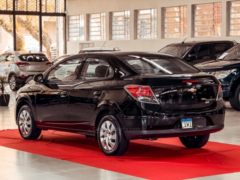 PRISMA 1.4 MPFI LT 8V FLEX 4P MANUAL - 2015 - NOVA PRATA