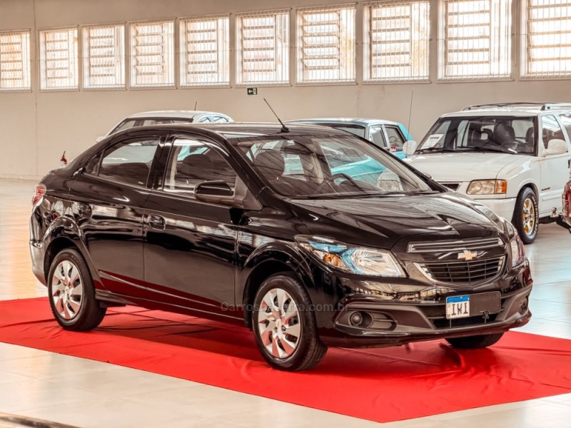 PRISMA 1.4 MPFI LT 8V FLEX 4P MANUAL - 2015 - NOVA PRATA