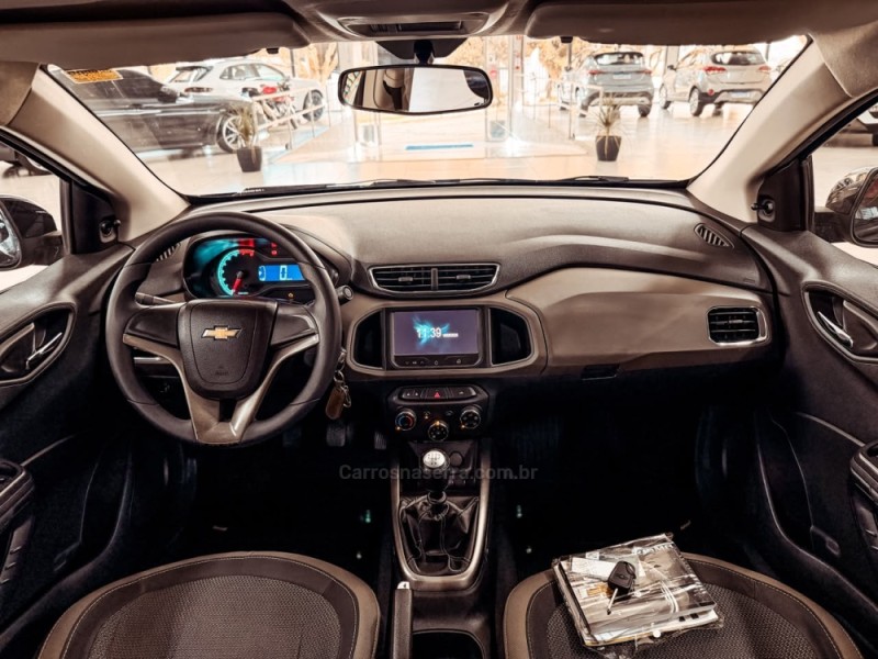 PRISMA 1.4 MPFI LT 8V FLEX 4P MANUAL - 2015 - NOVA PRATA