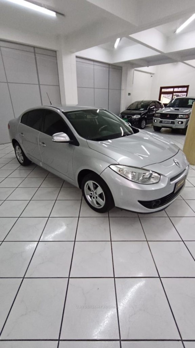 FLUENCE 2.0 DYNAMIQUE 16V FLEX 4P MANUAL - 2012 - NOVA PETRóPOLIS