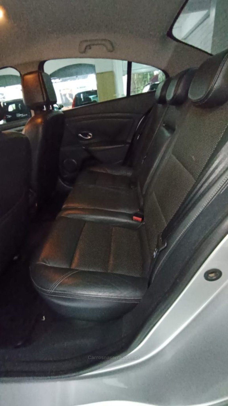 FLUENCE 2.0 DYNAMIQUE 16V FLEX 4P MANUAL - 2012 - NOVA PETRóPOLIS