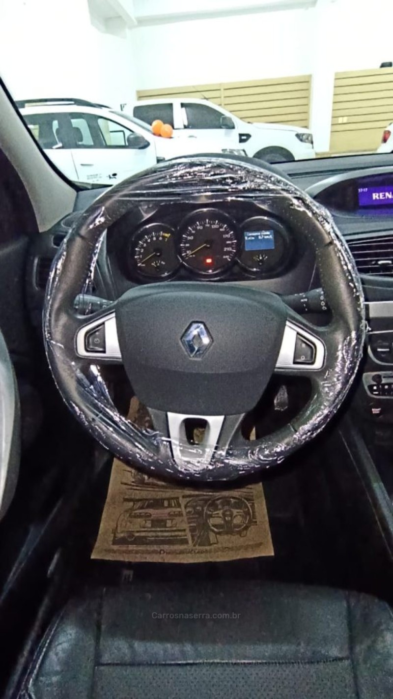 FLUENCE 2.0 DYNAMIQUE 16V FLEX 4P MANUAL - 2012 - NOVA PETRóPOLIS