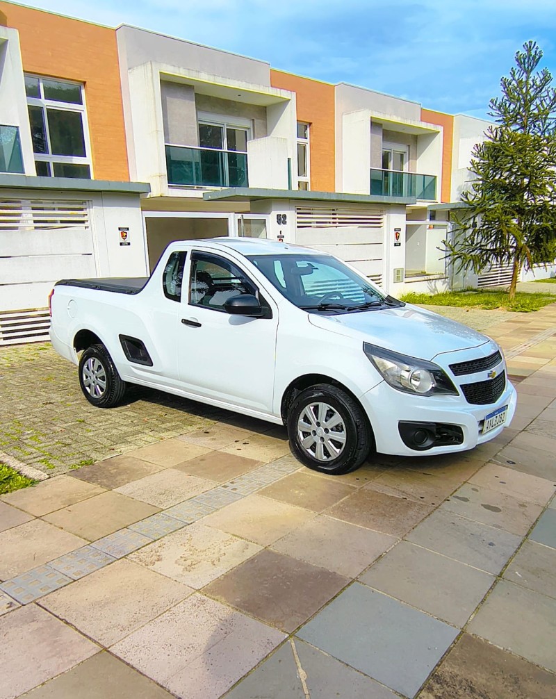 montana 1.4 mpfi ls cs 8v flex 2p manual 2015 farroupilha