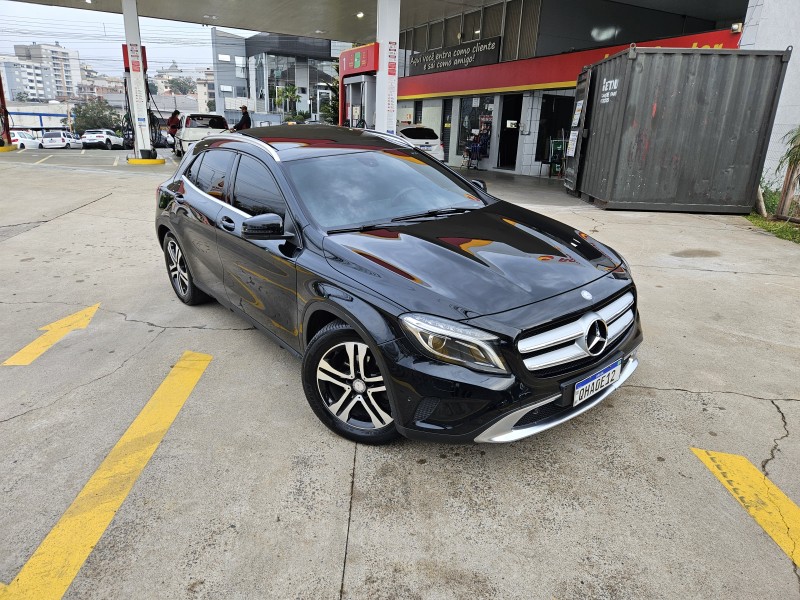 GLA 200 1.6 CGI VISION 16V TURBO FLEX 4P AUTOMÁTICO - 2015 - CAXIAS DO SUL