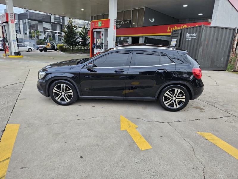 GLA 200 1.6 CGI VISION 16V TURBO FLEX 4P AUTOMÁTICO - 2015 - CAXIAS DO SUL