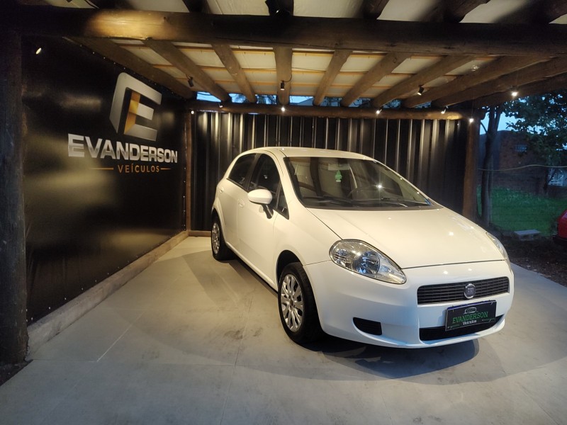 PUNTO 1.4 ATTRACTIVE 8V FLEX 4P MANUAL - 2012 - CAXIAS DO SUL