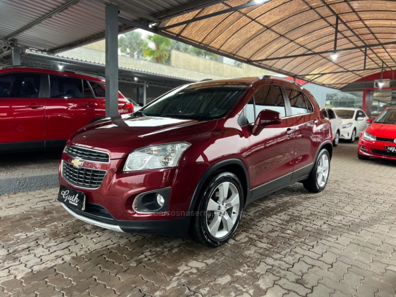 tracker 1.8 mpfi ltz 4x2 16v flex 4p automatico 2014 bom principio