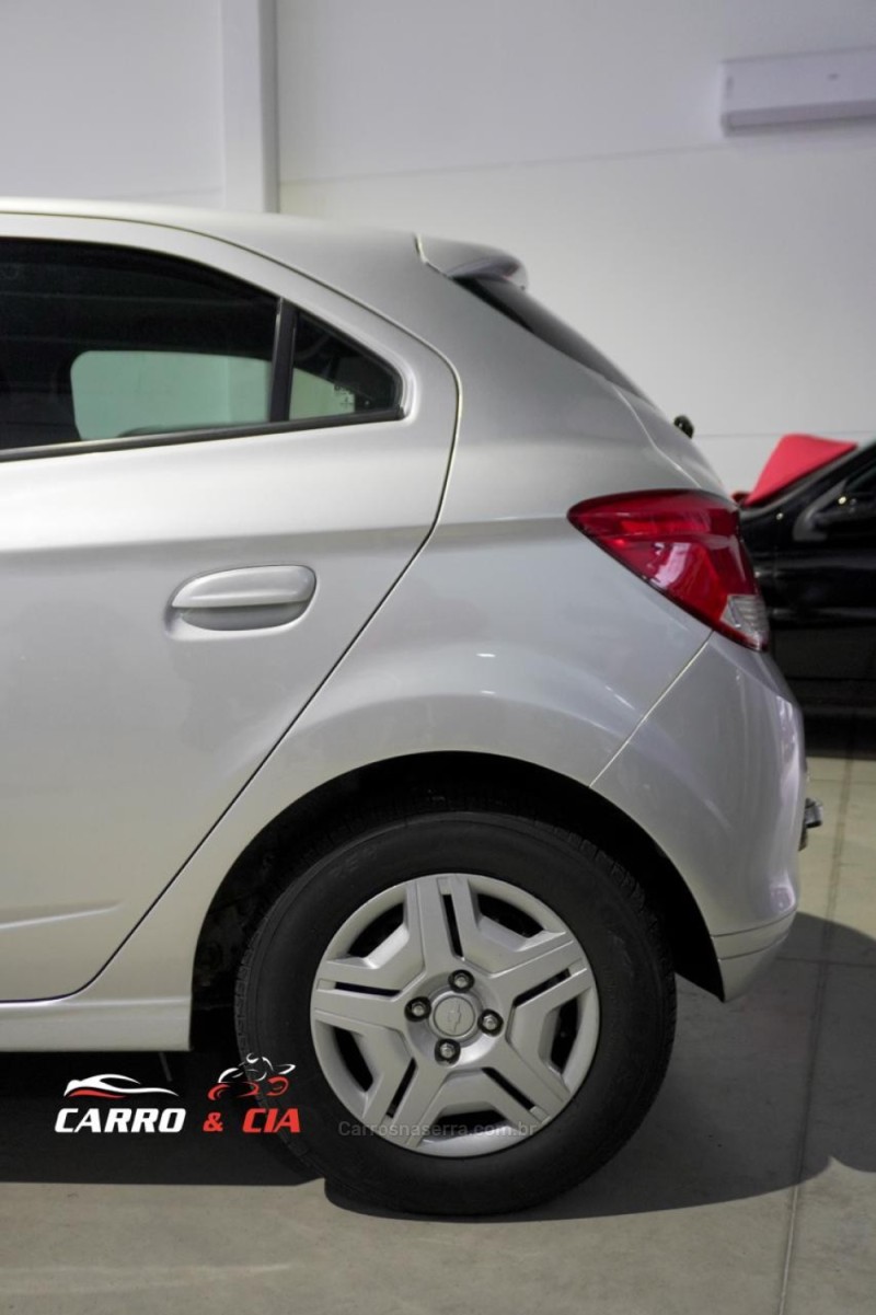 ONIX 1.0 JOY 8V FLEX 4P MANUAL - 2017 - SANTA CRUZ DO SUL
