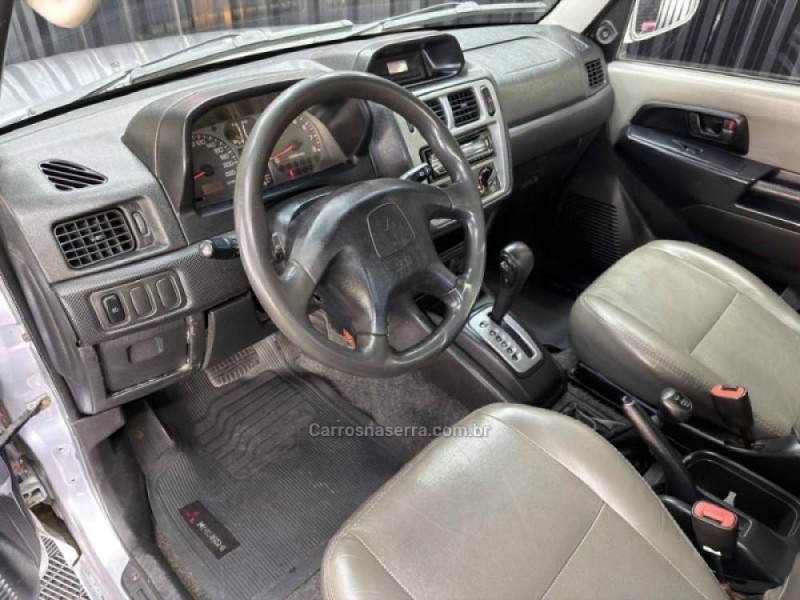 PAJERO TR4 2.0 4X4 16V 131CV GASOLINA 4P AUTOMÁTICO - 2006 - CAXIAS DO SUL