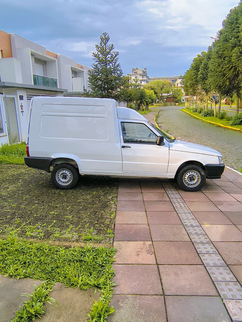 FIORINO 1.3 MPI FURGÃO 8V FLEX 2P MANUAL - 2011 - FARROUPILHA