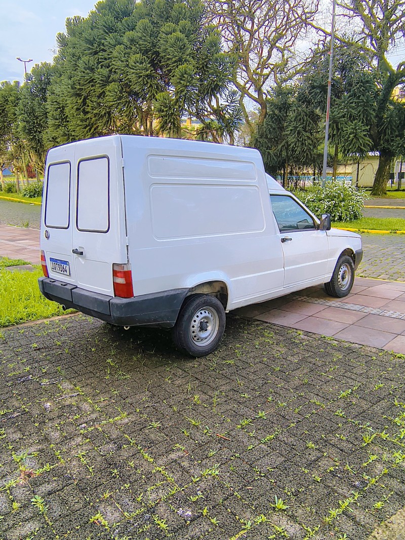 FIORINO 1.3 MPI FURGÃO 8V FLEX 2P MANUAL - 2011 - FARROUPILHA