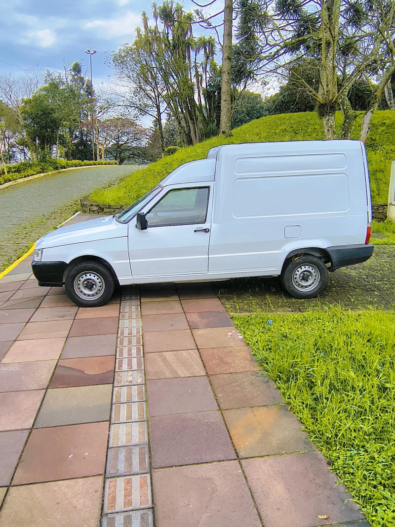 FIORINO 1.3 MPI FURGÃO 8V FLEX 2P MANUAL - 2011 - FARROUPILHA