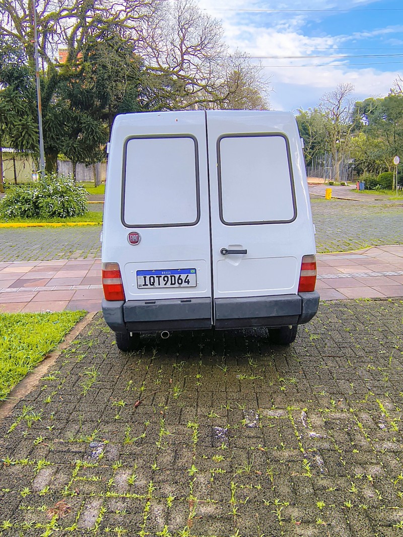 FIORINO 1.3 MPI FURGÃO 8V FLEX 2P MANUAL - 2011 - FARROUPILHA