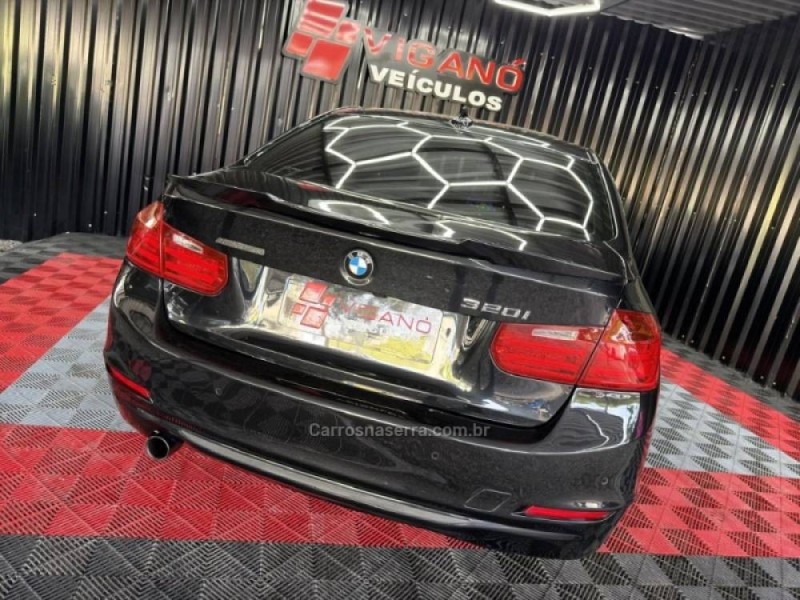 320I 2.0 16V TURBO ACTIVE FLEX 4P AUTOMÁTICO - 2015 - CAXIAS DO SUL