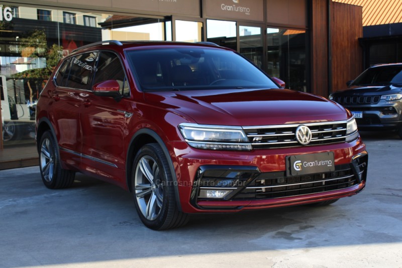 TIGUAN 2.0 ALLSPACE R-LINE 350 TSI 4X4 GASOLINA 4P - 2018 - CAXIAS DO SUL