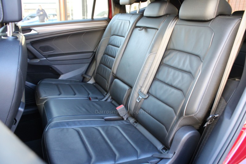 TIGUAN 2.0 ALLSPACE R-LINE 350 TSI 4X4 GASOLINA 4P - 2018 - CAXIAS DO SUL