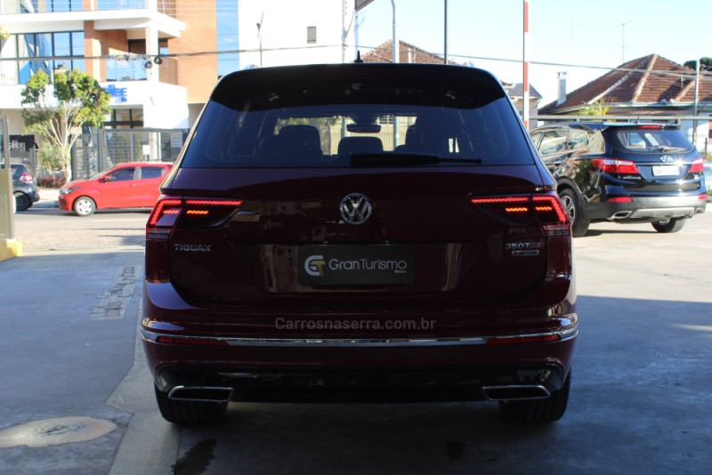 TIGUAN 2.0 ALLSPACE R-LINE 350 TSI 4X4 GASOLINA 4P - 2018 - CAXIAS DO SUL