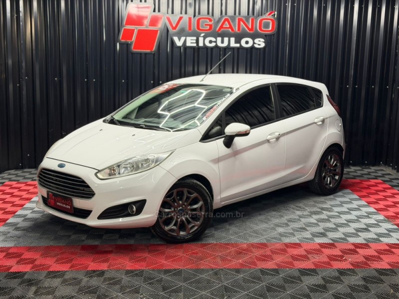 fiesta 1.6 se hatch 16v flex 4p automatico 2015 caxias do sul